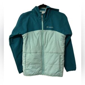Columbia Take a Hike Soft Shell Girls Jacket.